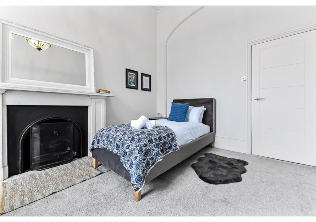 Upscale Urban Haven: Luxury Flat Διαμέρισμα Λονδίνο Εξωτερικό φωτογραφία