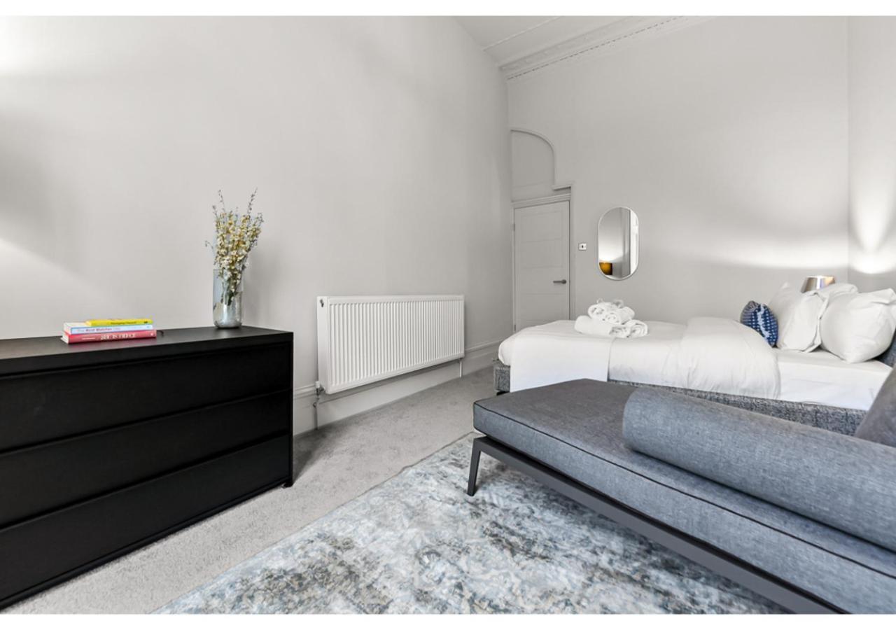 Upscale Urban Haven: Luxury Flat Διαμέρισμα Λονδίνο Εξωτερικό φωτογραφία
